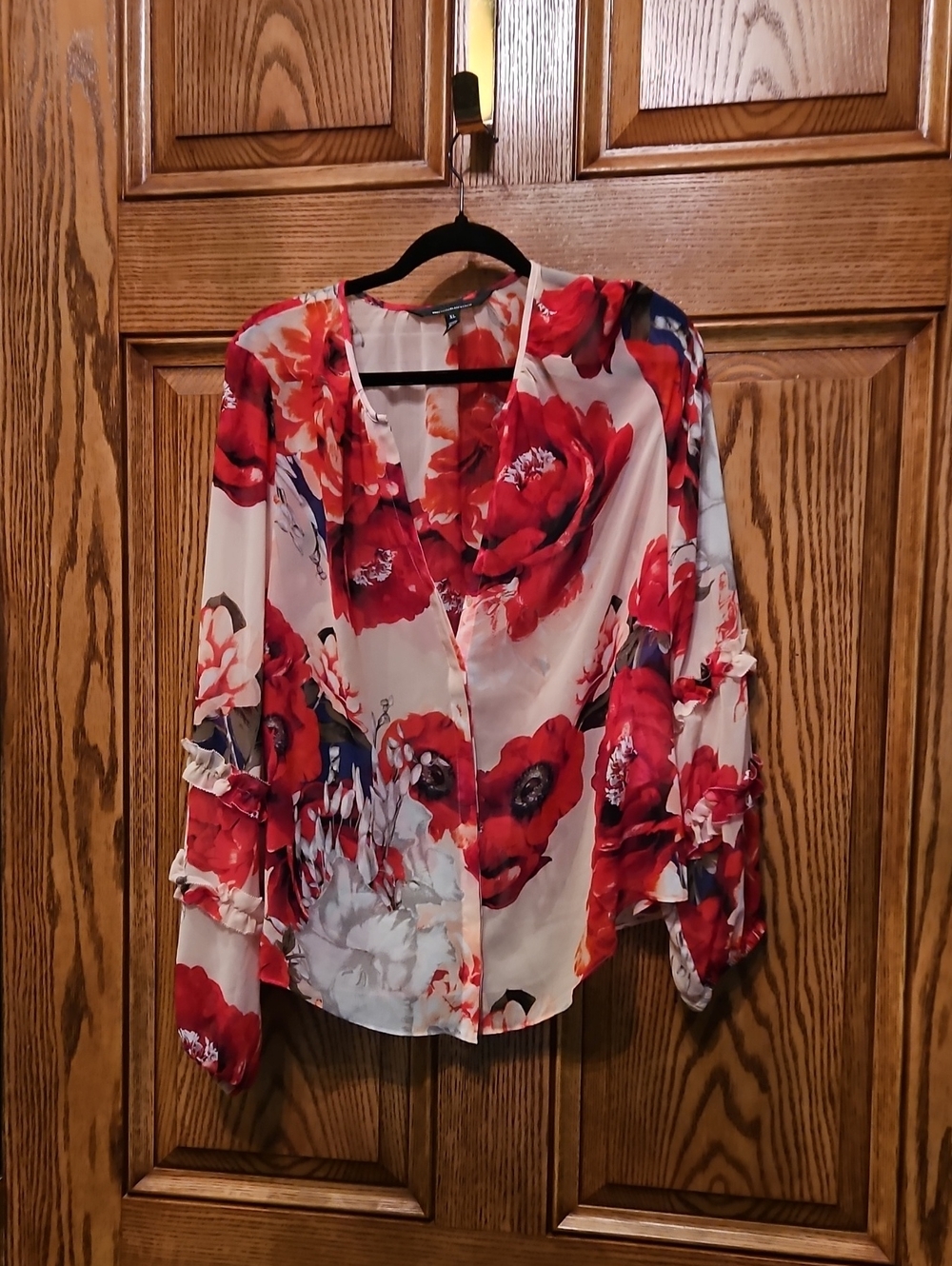 White House Black Market Red Floral V-Neck Blouse